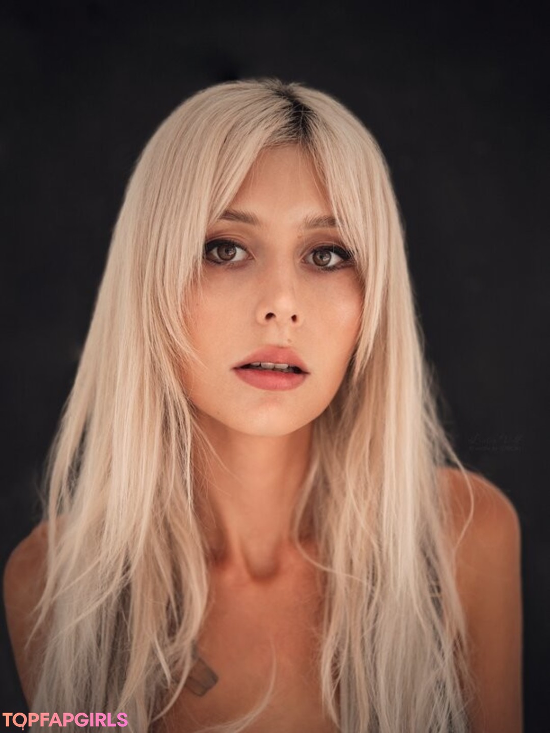 Wolffix sexy star image