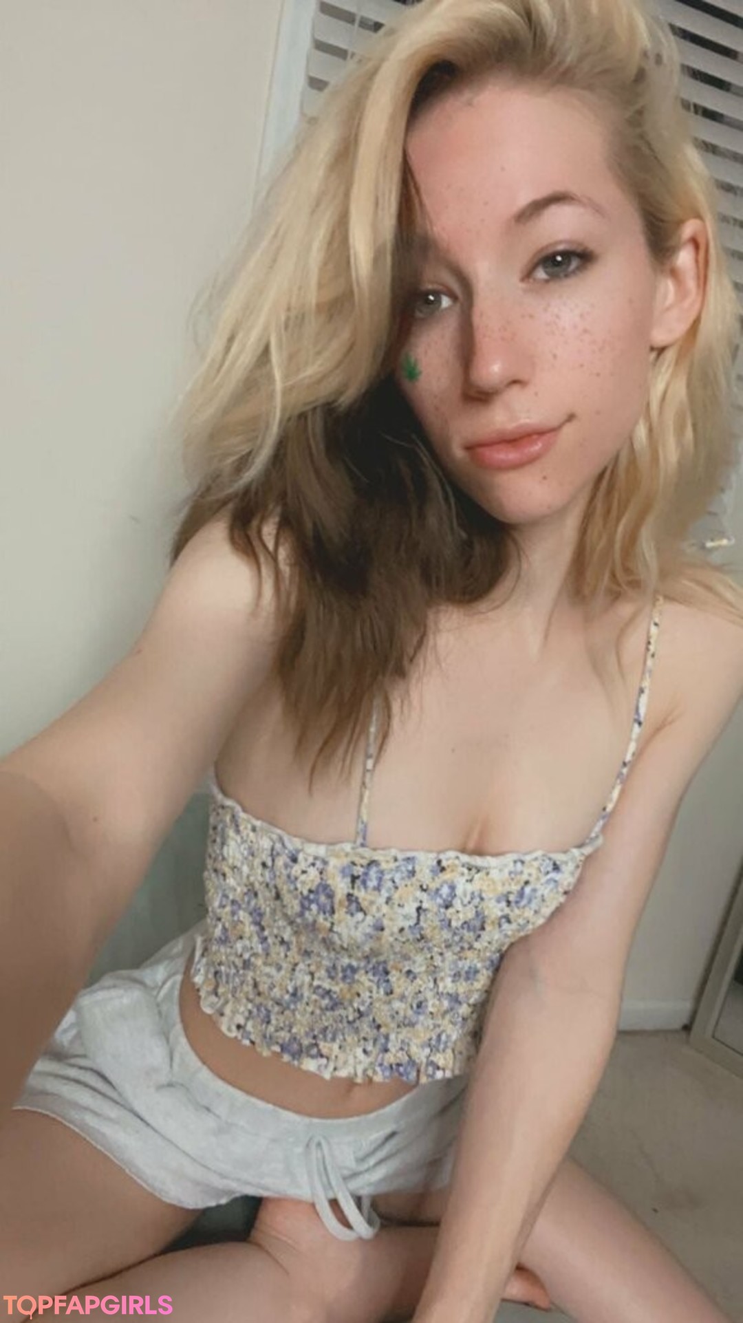 elladevilfree pornstar hot image