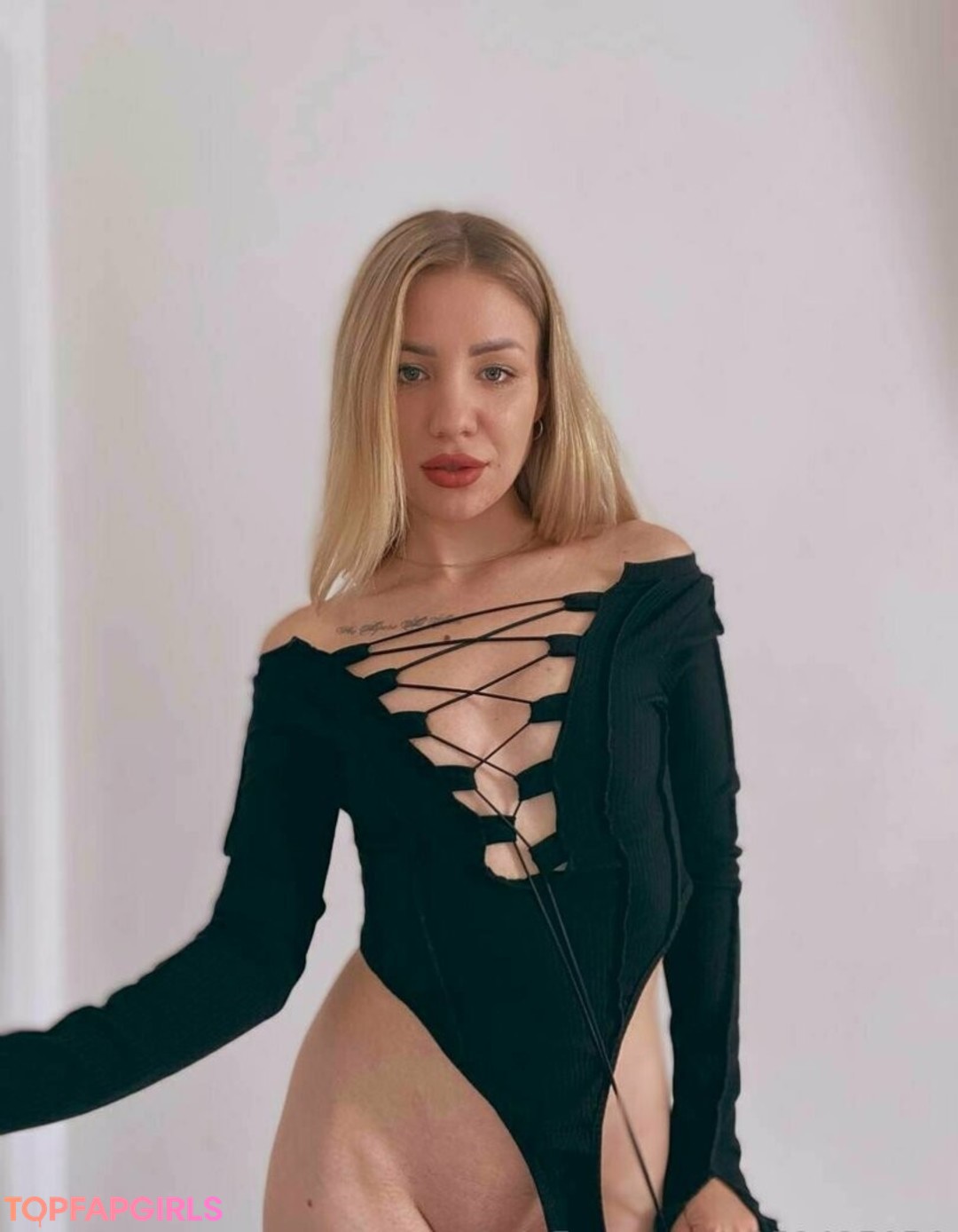 kate kk22 exclusive model images