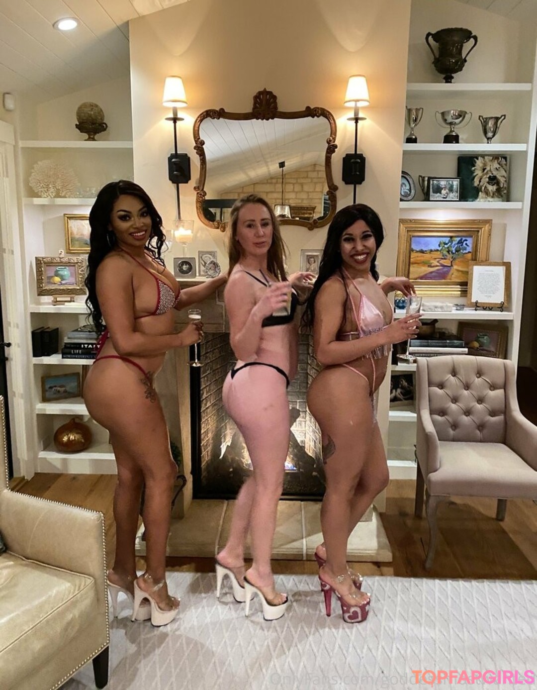 goddessmostwanted naked model img