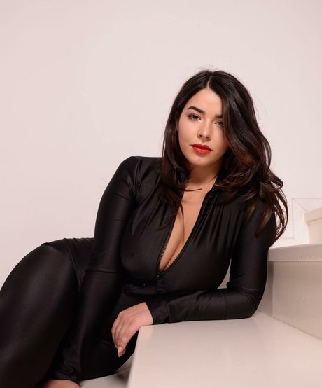 im notannaa star erotic galleries