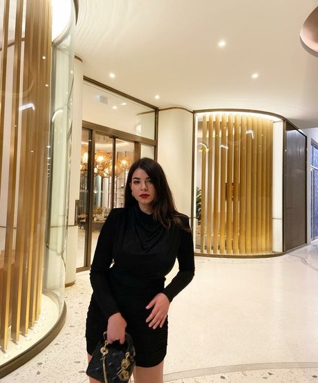 american onlyfans hot nude galleries