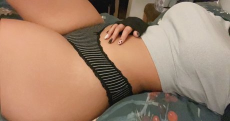 Hanilovesyou porn star pics