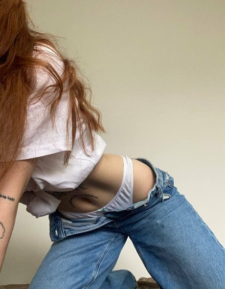 sisters onlyfans beautiful photo