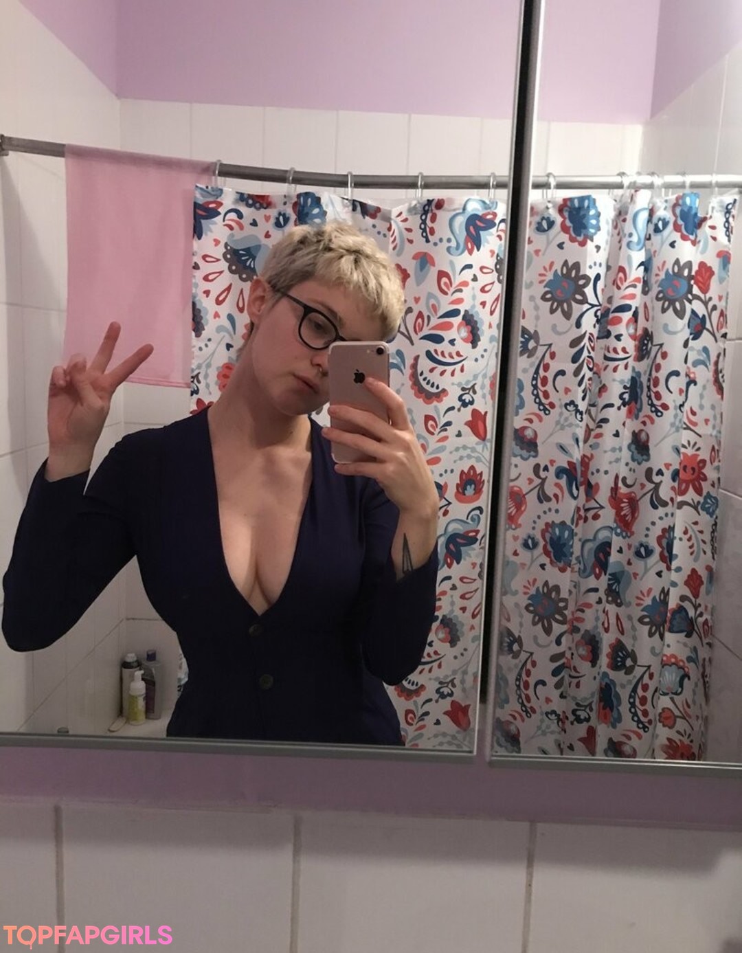 Faith King star nude image