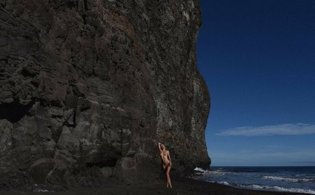 Katie Pentz star top galleries