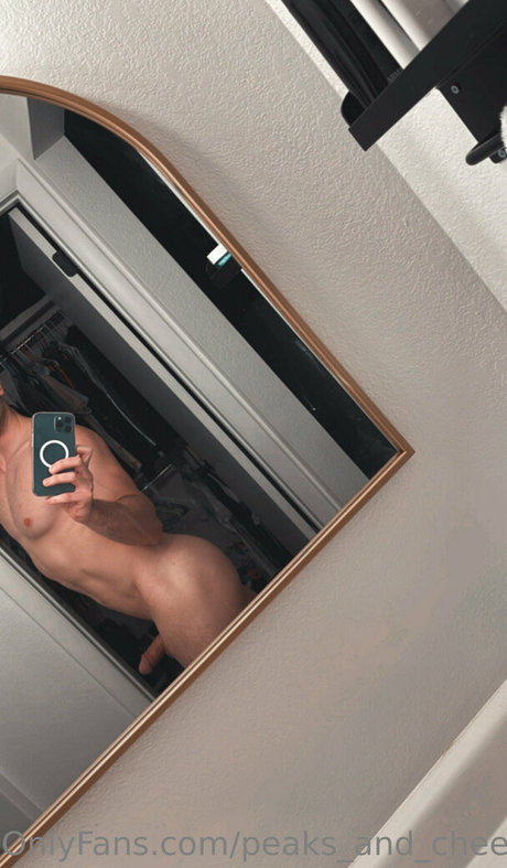 peaksandcheeks2 naked star picture