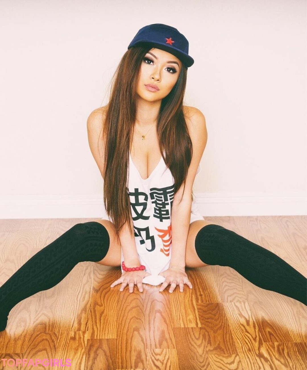 Rey Trajano model pretty gallery