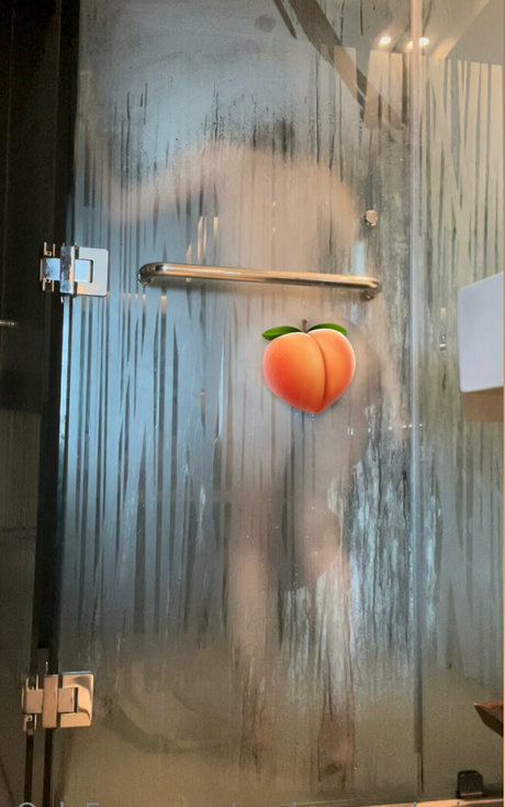 pacharaexclusive pornographic star image