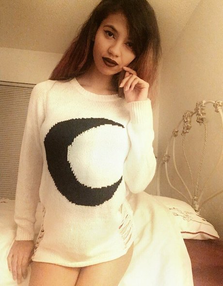 Trickywi nude star galleries