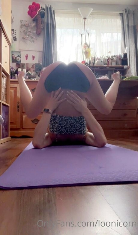 loonicorn model exclusive gallery