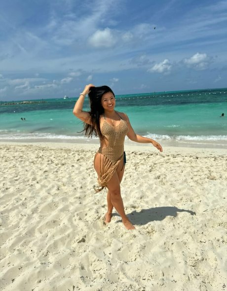 serenasu naked pornstar pictures