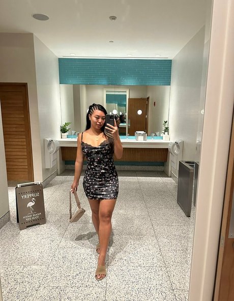 dutch onlyfans sexy nude pic