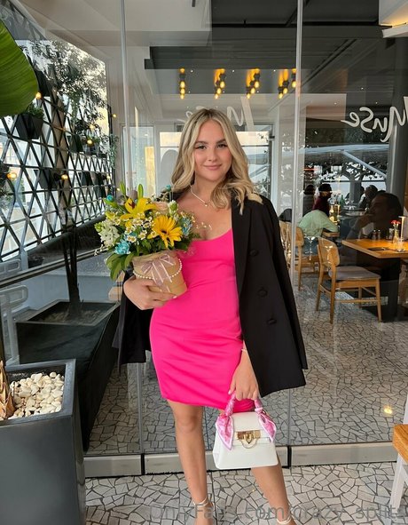 crazy splits star naked images