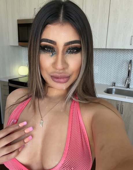 Mila Milkshake pornographic star galleries