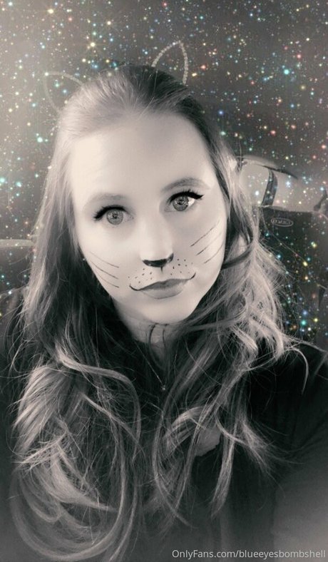 blueeyesbombshell xxx star photos