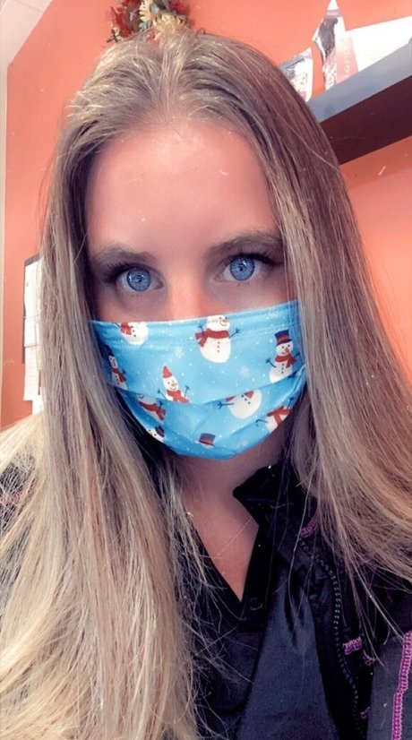 blueeyesbombshell top profile image