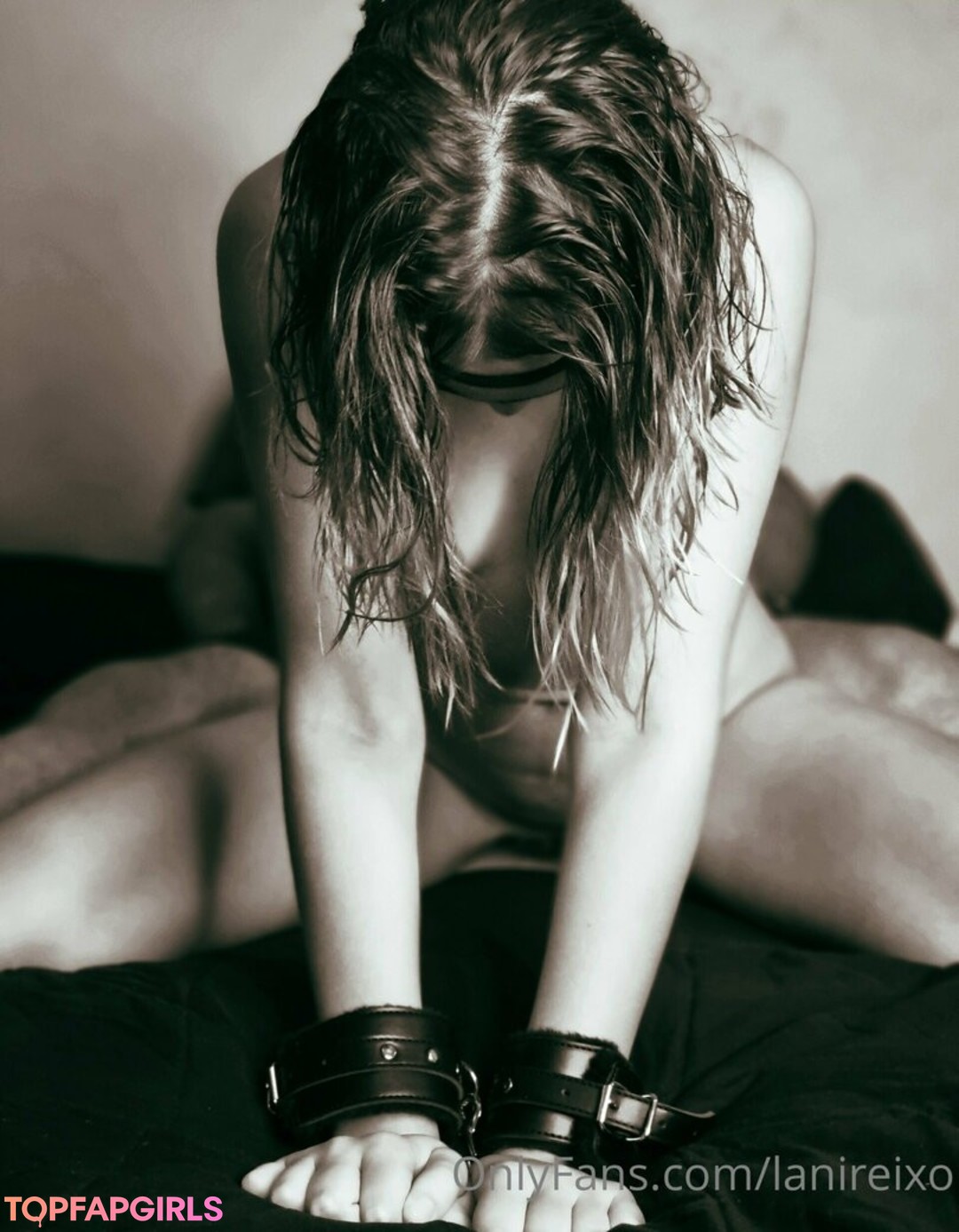 lanireixo nude model image
