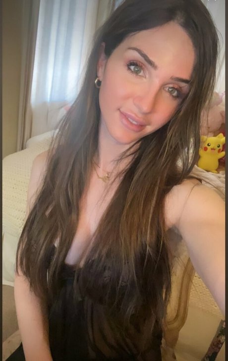 Sarah Hills pornstar nudes image