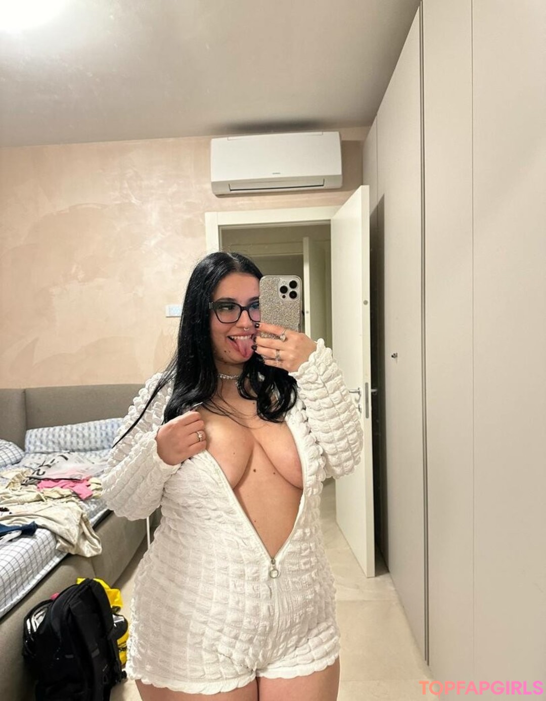 Lilxsofy xxx pornstar pictures