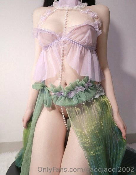 curvy lesbian onlyfans naked archive