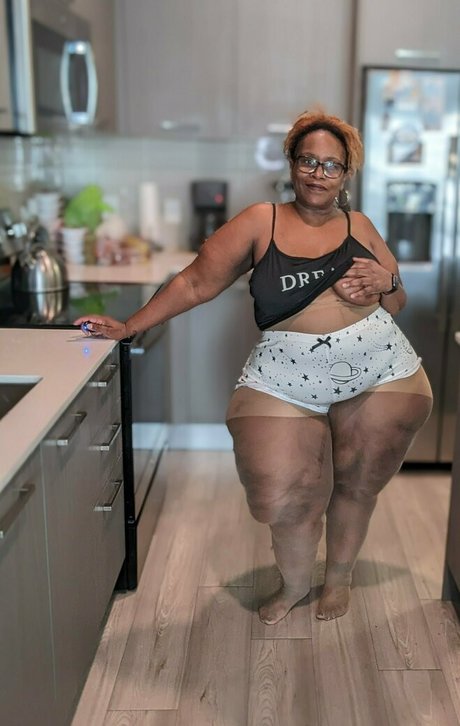 ms thickerthan model free pictures