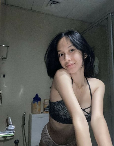 hotaquagirl naked model pictures