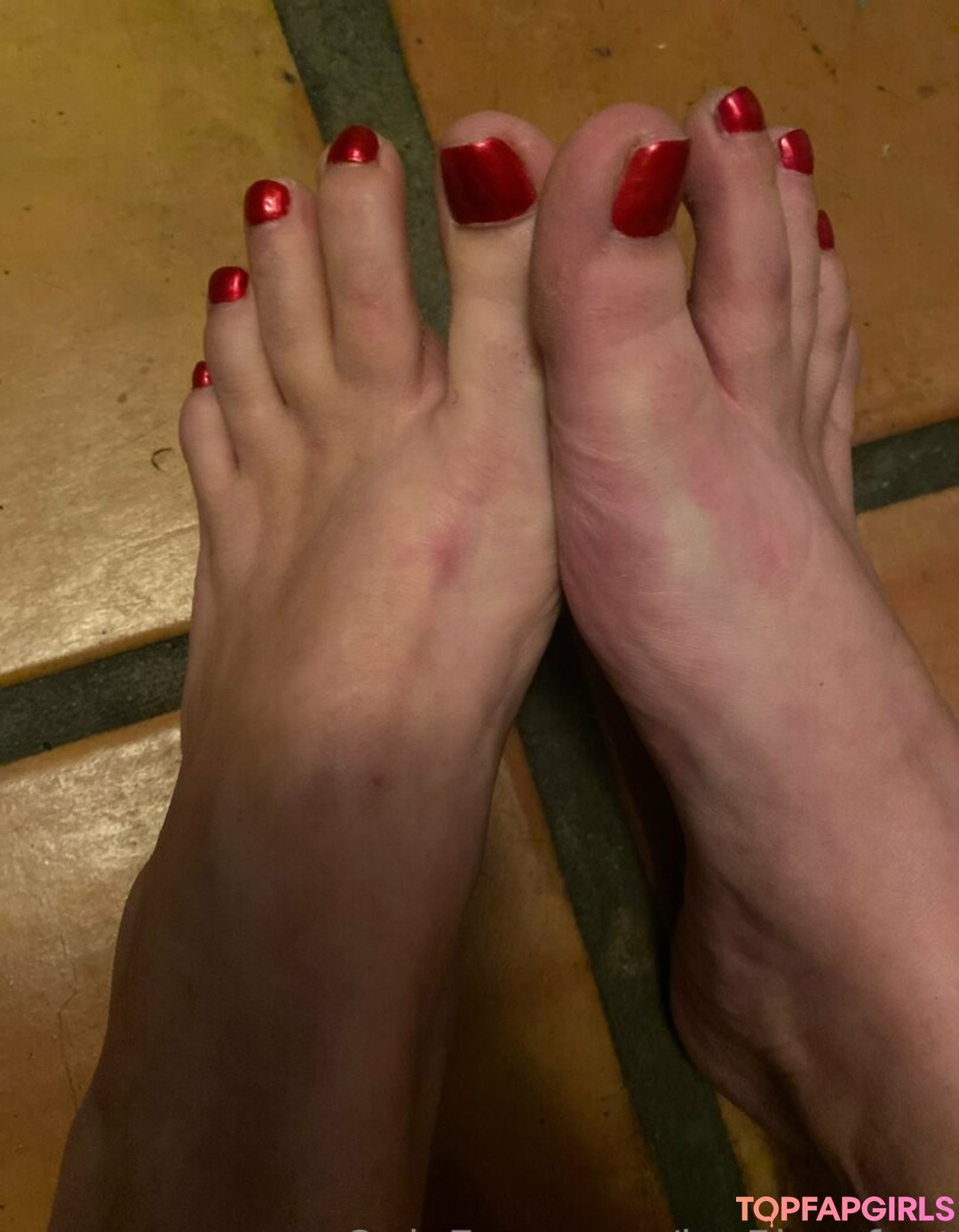 jes5icasfeet naked actress img