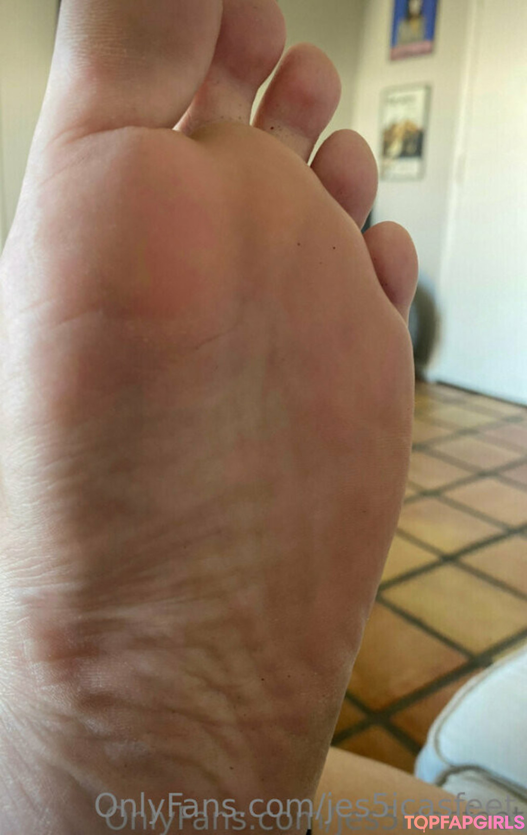 jes5icasfeet pretty actress image