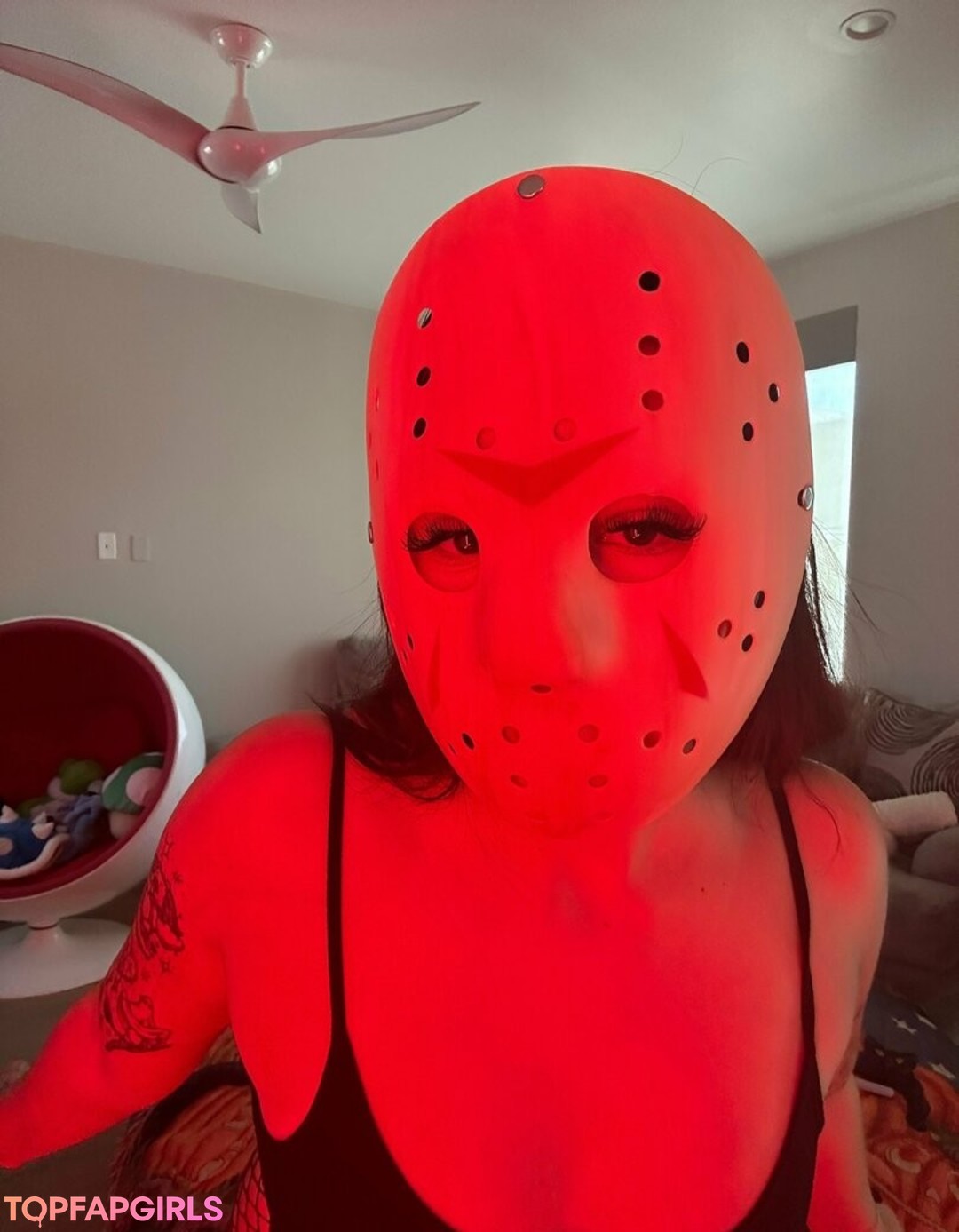 black onlyfans naked photo