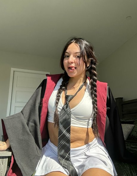 pixiewinn222 nude model img