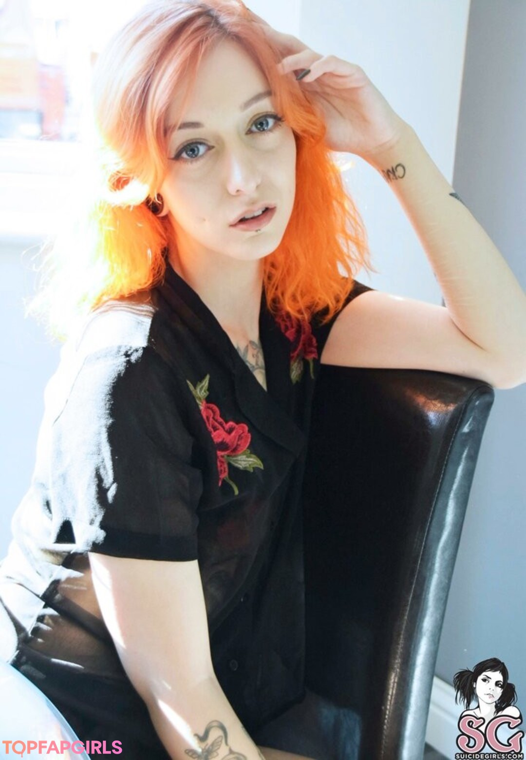 Neomabell naked actress img