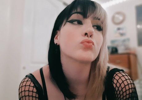 Docderheiler exclusive model pictures