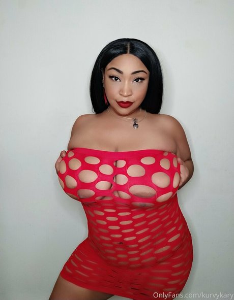 kurvykary star nudes image