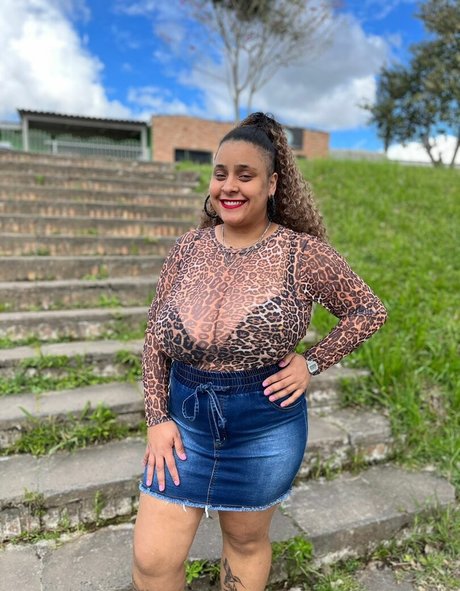 skinny black teen onlyfans pornos images