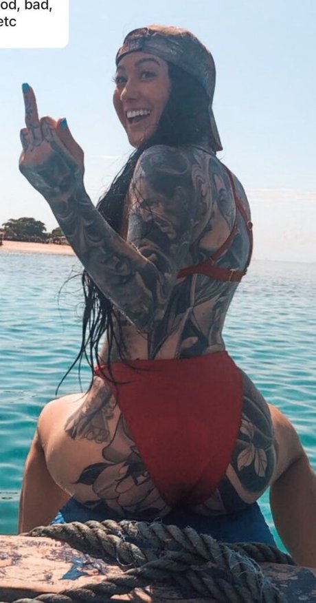 Marisa Laren art actress pictures