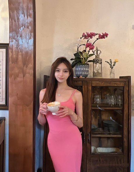 curvy lesbian onlyfans free sex image