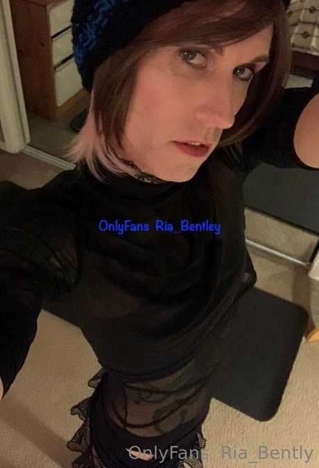 ria bentley pretty actress img