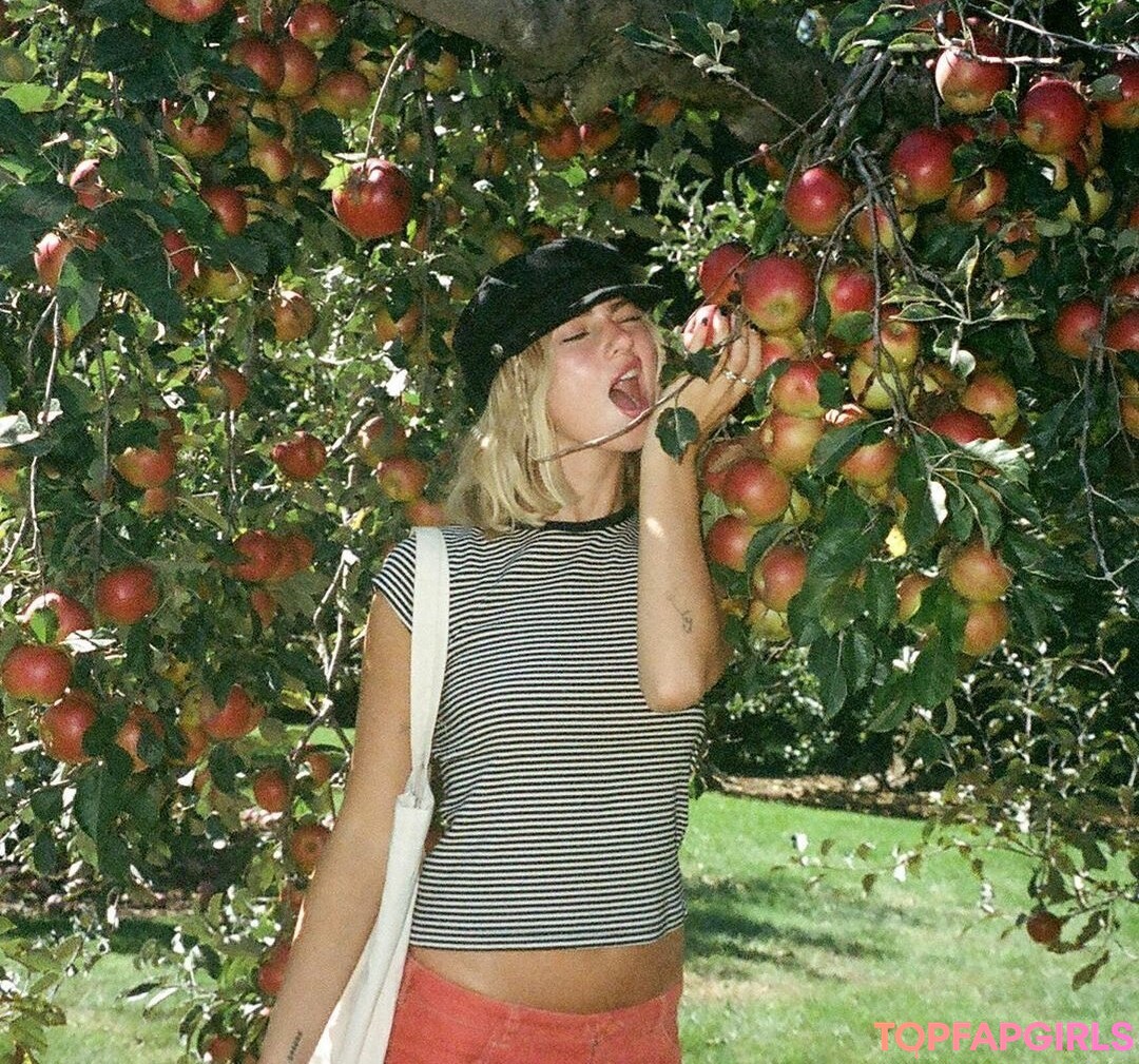 Claire Rosinkranz pornographic star picture