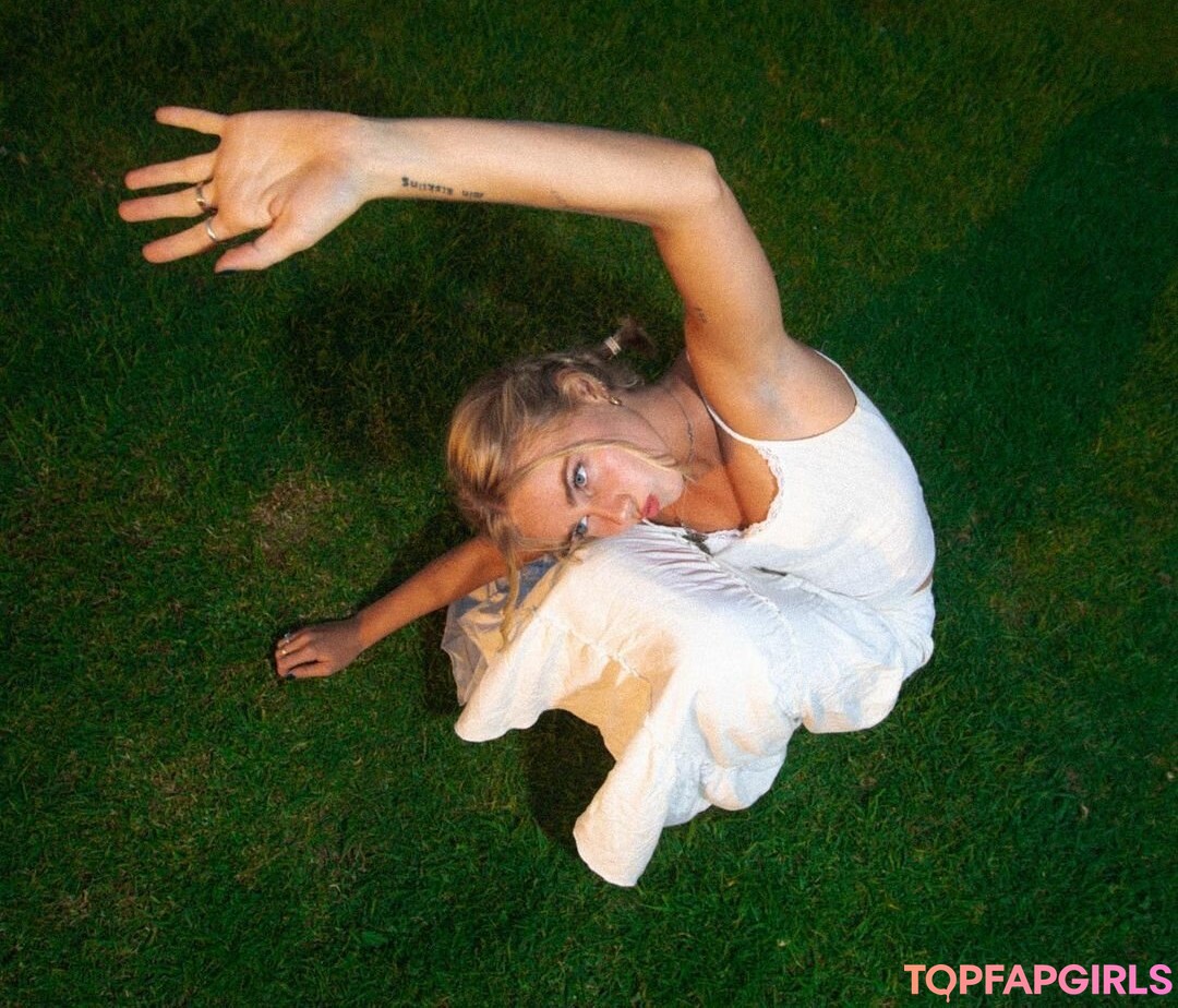 Claire Rosinkranz porn star pics