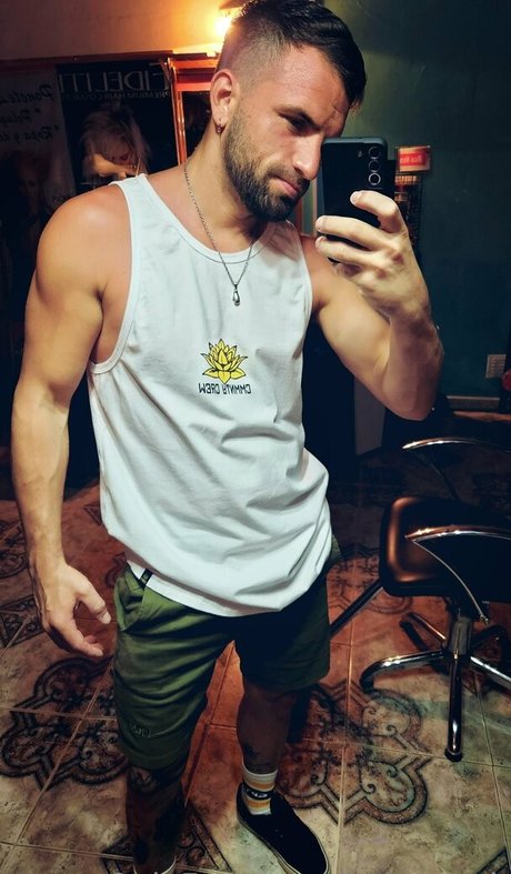 kchorrook free pornstar pictures