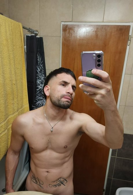 kchorrook nude model photo