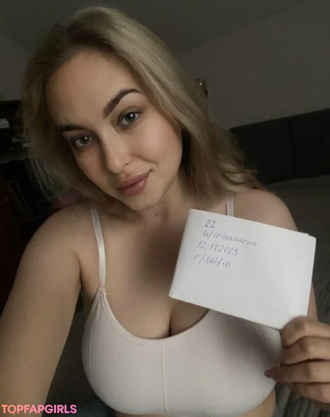 irinaaarun erotic star img