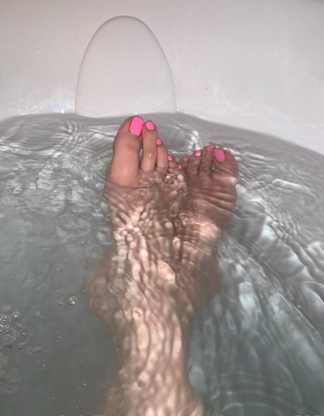 sweetfeettreats727 profile image