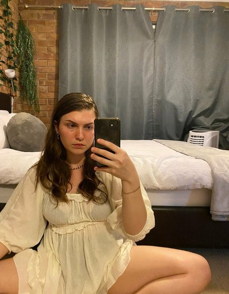 room1204 exclusive actress pic