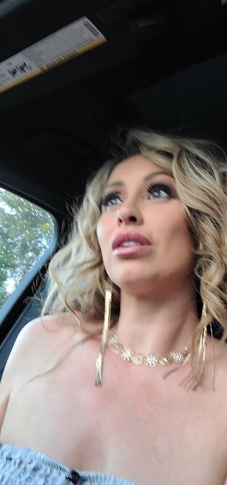 evabnotty nude model image