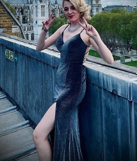 Politicians Female exclusive star image