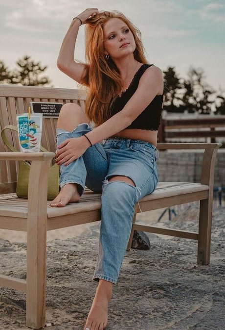 Sophia La Corte hot actress photos