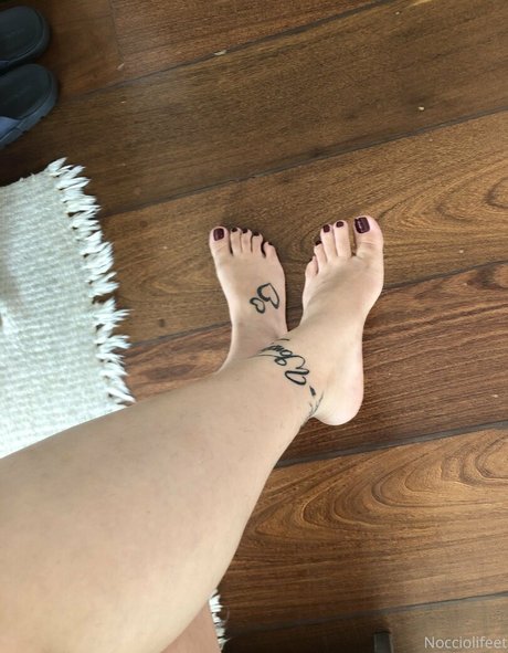 lananoccioli model naked photos