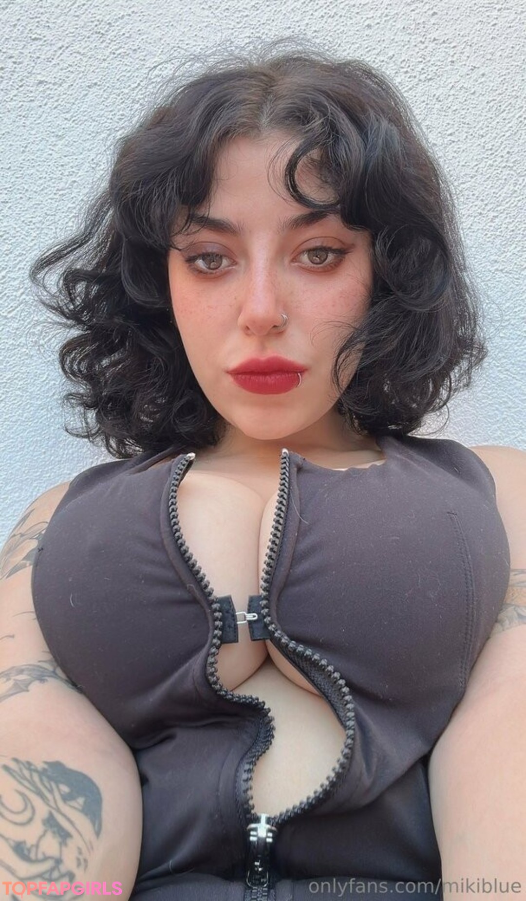 kittydanx nude model image
